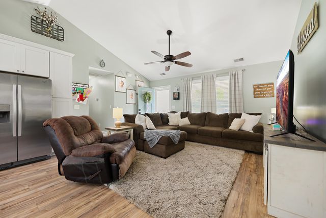 1207 Dennis Boulevard, Moncks Corner, SC 29461