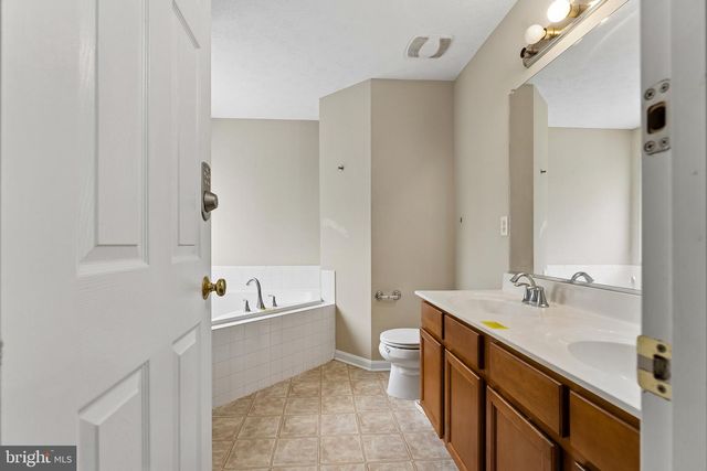 60 GOODWIN ST, Fredericksburg, VA 22406