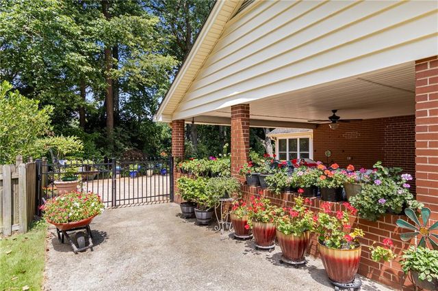1440 Vista Leaf Drive, Decatur, GA 30033