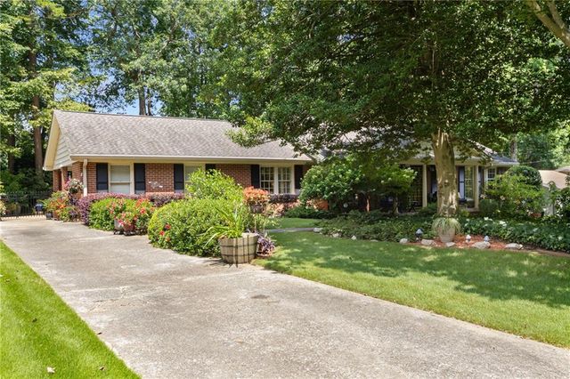 1440 Vista Leaf Drive, Decatur, GA 30033