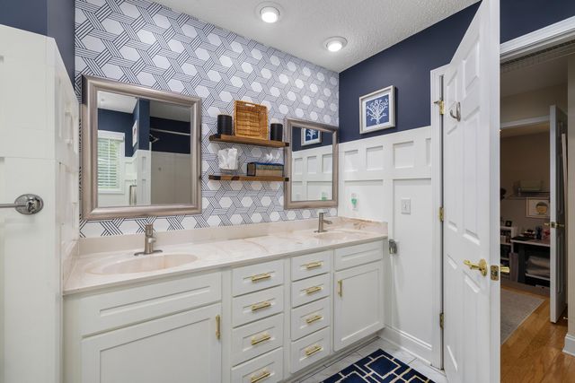 505 Oak Hill Drive, Manning, SC 29102