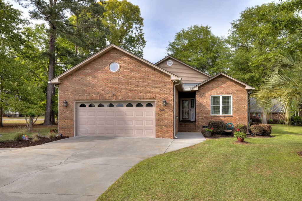 505 Oak Hill Drive, Manning, SC 29102