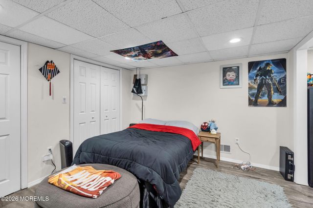 8 Peach Tree Street, Jackson, NJ 08527