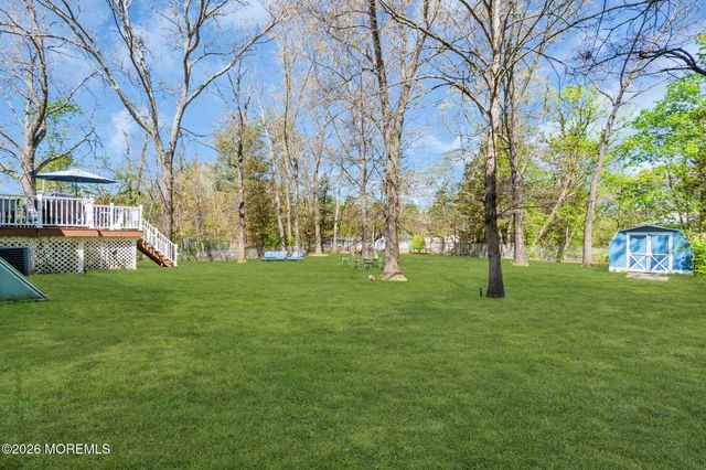 8 Peach Tree Street, Jackson, NJ 08527