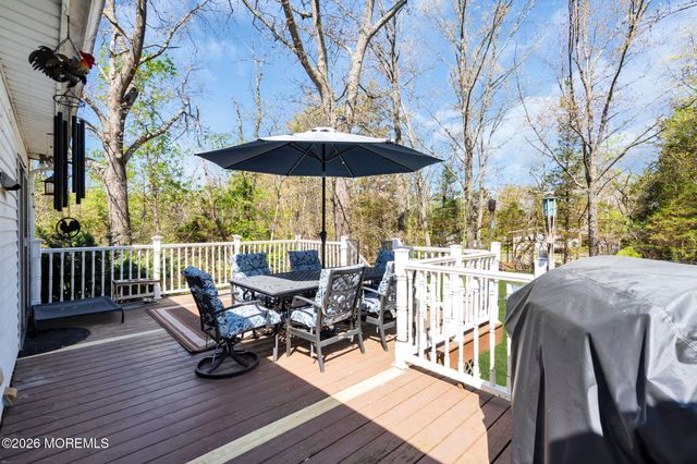 8 Peach Tree Street, Jackson, NJ 08527