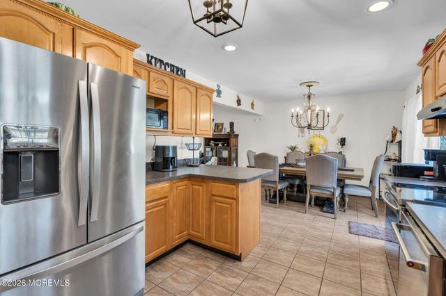 8 Peach Tree Street, Jackson, NJ 08527
