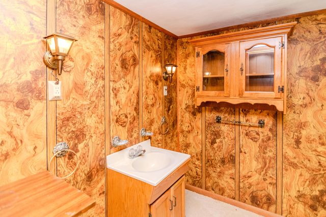 407 Clintonville Road, Paris, KY 40361