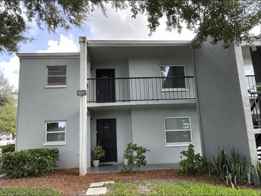 2835 SOMERSET PARK DRIVE 205, Tampa, FL 33613