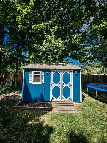 58 Salem Street, Hillsdale, MI 49242