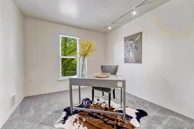 1333 Vine Street, Denver, CO 80206