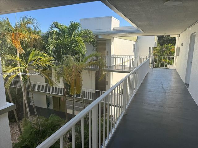 4235 N University Drive 306, Sunrise, FL 33351