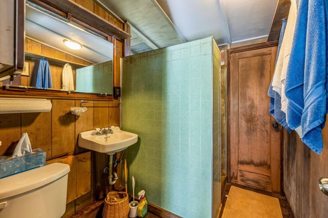 2640 Olinda Rd, Makawao, HI 96768