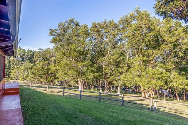 2640 Olinda Rd, Makawao, HI 96768