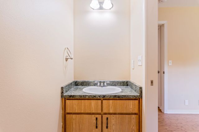 2640 Olinda Rd, Makawao, HI 96768