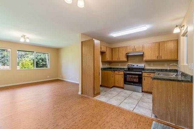 2640 Olinda Rd, Makawao, HI 96768