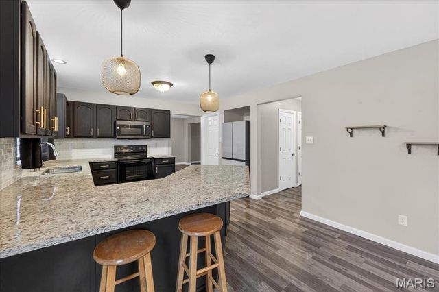 513 Meadow Glen Court, House Springs, MO 63051