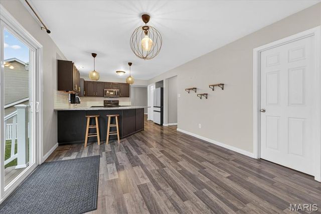 513 Meadow Glen Court, House Springs, MO 63051