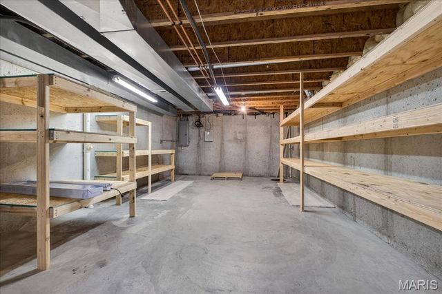 513 Meadow Glen Court, House Springs, MO 63051