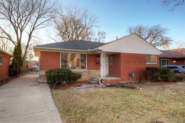 21661 Cloverlawn Street, Oak Park, MI 48237
