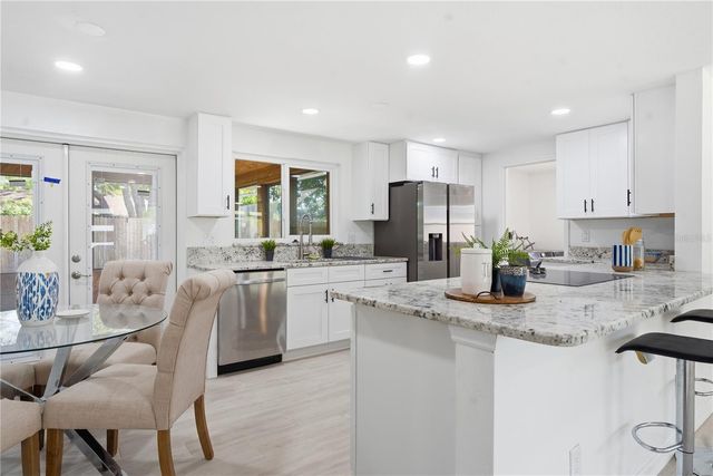 613 HIGHVIEW CIRCLE N, Brandon, FL 33510