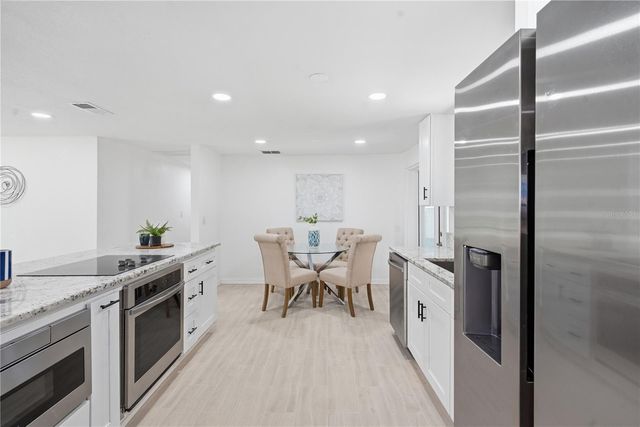 613 HIGHVIEW CIRCLE N, Brandon, FL 33510