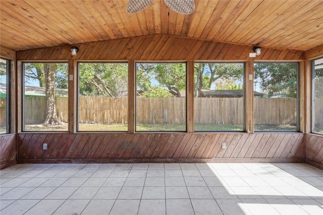 613 HIGHVIEW CIRCLE N, Brandon, FL 33510