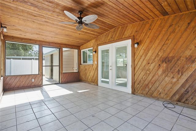 613 HIGHVIEW CIRCLE N, Brandon, FL 33510