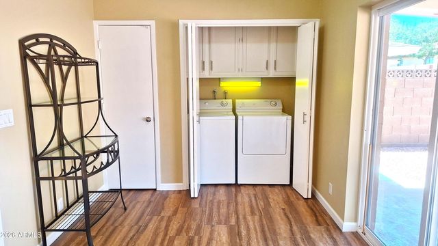 8258 E KILAREA Avenue, Mesa, AZ 85209