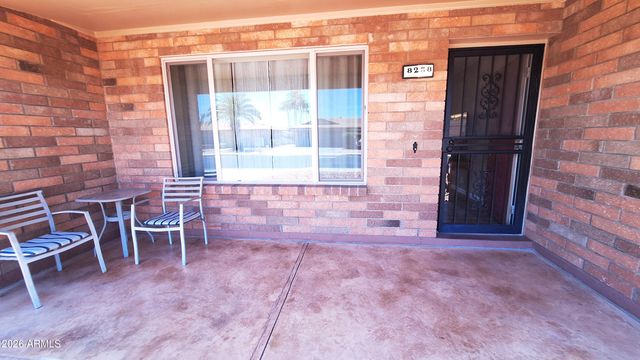 8258 E KILAREA Avenue, Mesa, AZ 85209