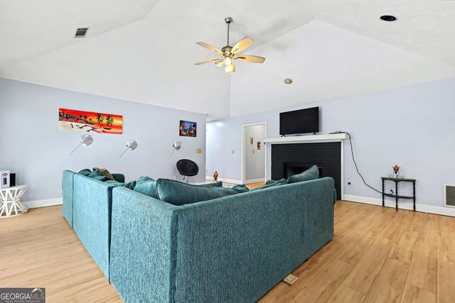 4731 Shadybrook Way SE, Conyers, GA 30094