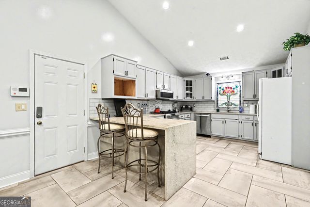 4731 Shadybrook Way SE, Conyers, GA 30094