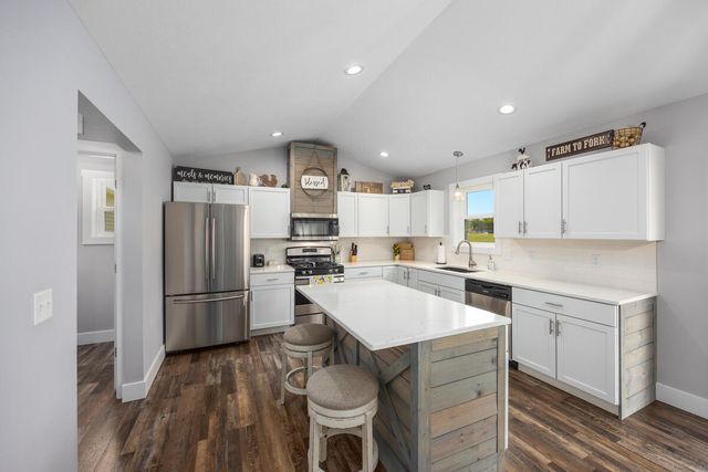 5242 N Point Drive, Pierson, MI 49339