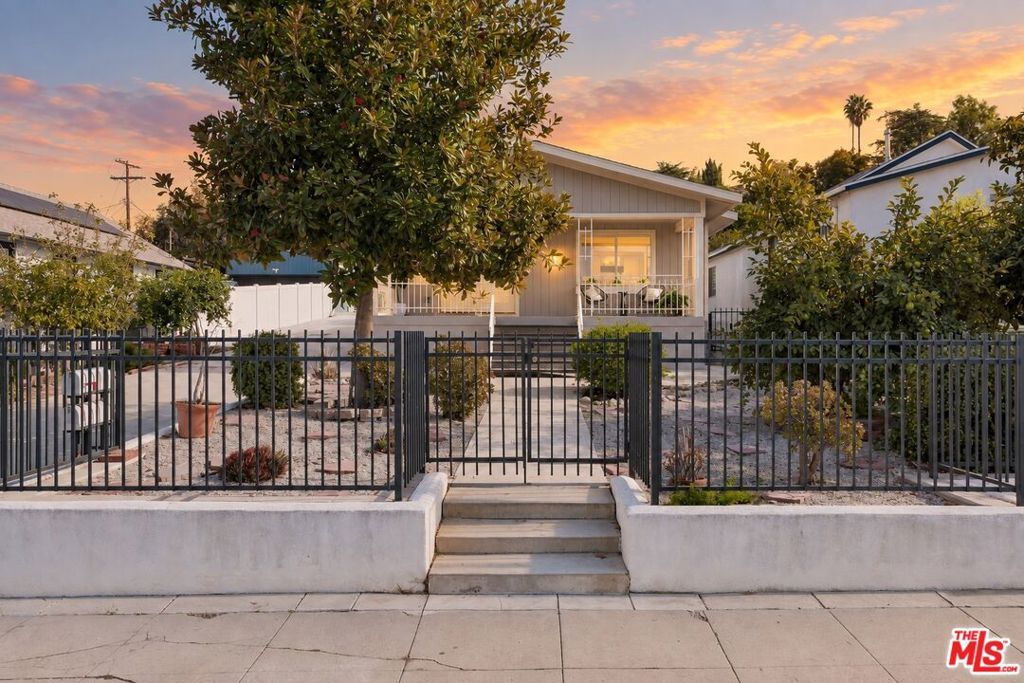 6190 Mesa Avenue, Los Angeles, CA 90042 — exterior