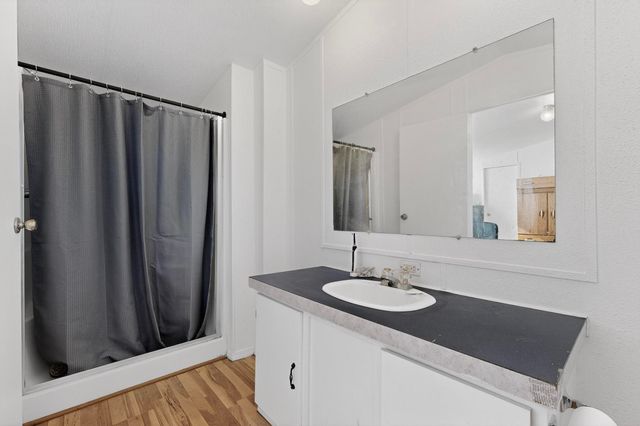 2 Connecticut Court, Moriarty, NM 87035