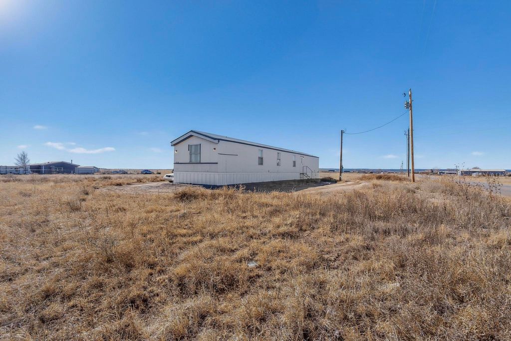 2 Connecticut Court, Moriarty, NM 87035