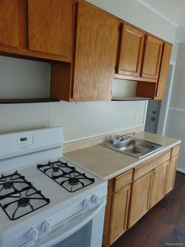 13054 SARSFIELD Avenue, Warren, MI 48089