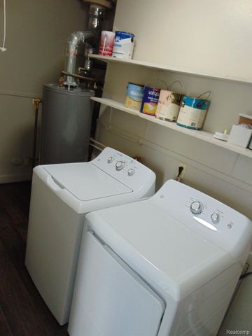 13054 SARSFIELD Avenue, Warren, MI 48089