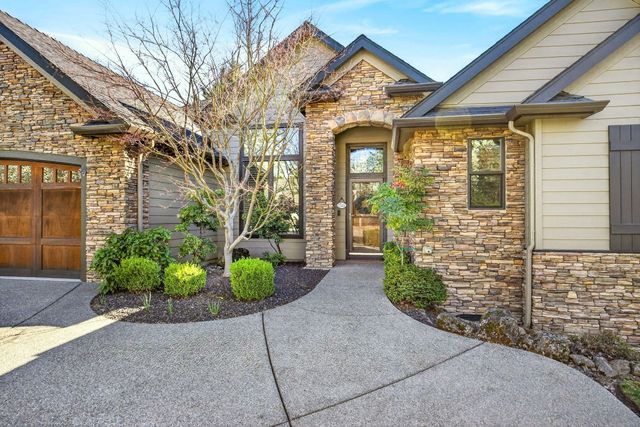 3874 Cherry Lane, Medford, OR 97504