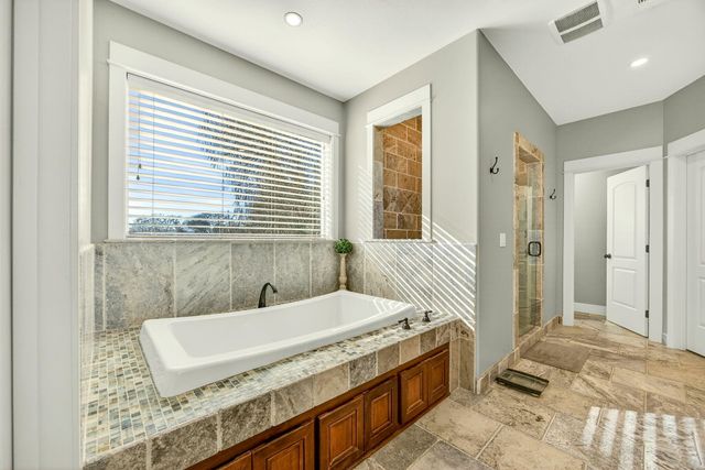 3874 Cherry Lane, Medford, OR 97504