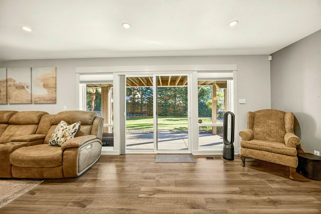 3874 Cherry Lane, Medford, OR 97504