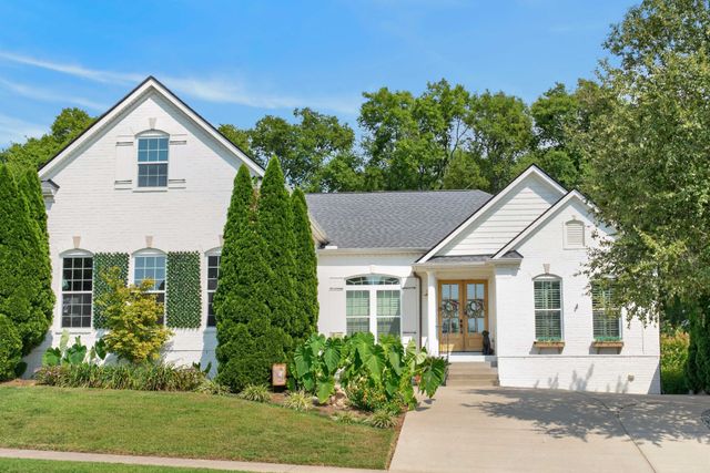 424 Fannis Cir, Gallatin, TN 37066