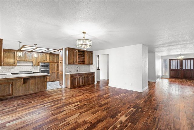 2117 Manitoba Ct, Modesto, CA 95356