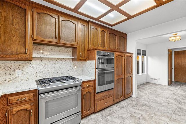 2117 Manitoba Ct, Modesto, CA 95356