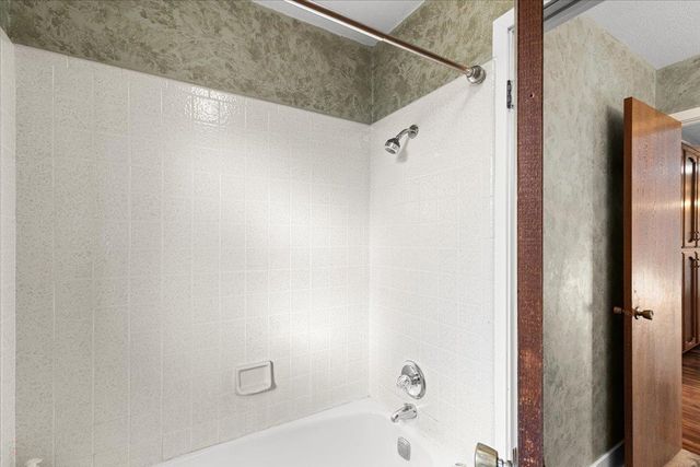 2117 Manitoba Ct, Modesto, CA 95356