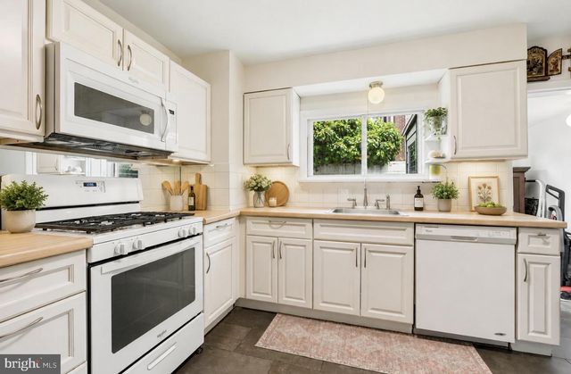 227 WATKINS ST, Philadelphia, PA 19148