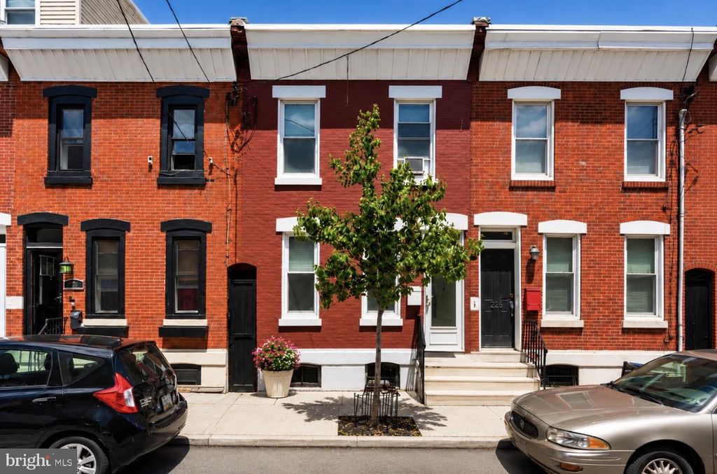 227 WATKINS ST, Philadelphia, PA 19148