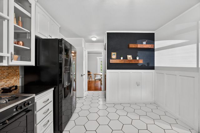 3200 Medina Avenue, Fort Worth, TX 76133