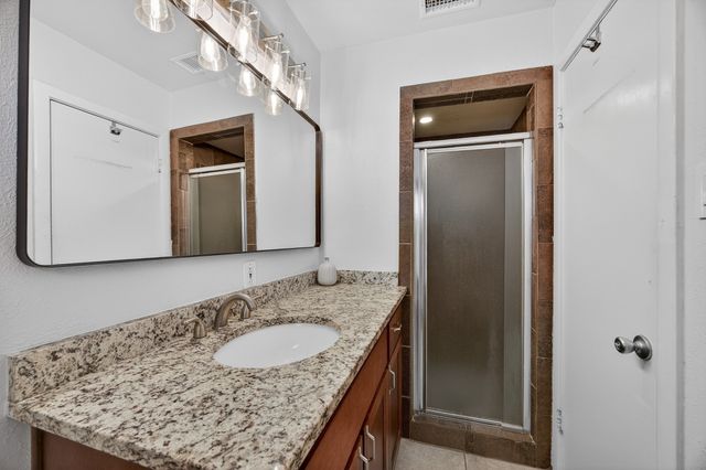 3200 Medina Avenue, Fort Worth, TX 76133