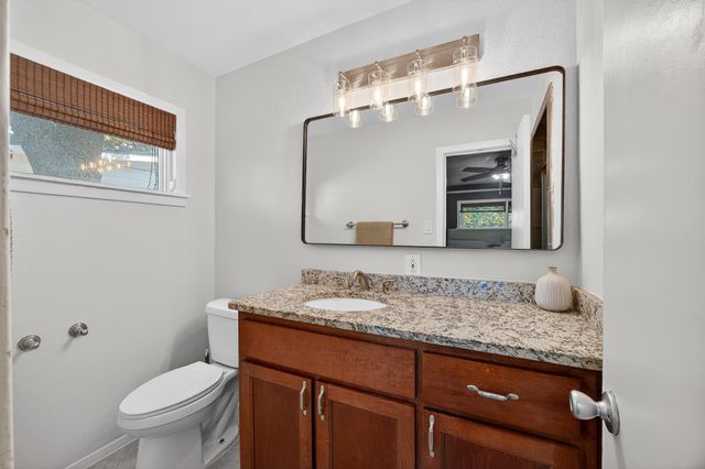 3200 Medina Avenue, Fort Worth, TX 76133