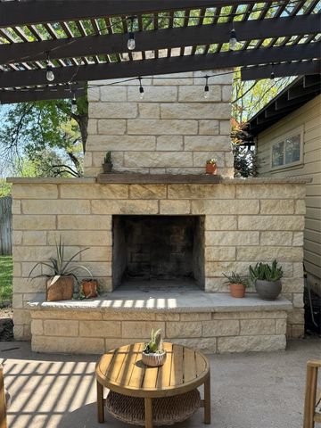 3200 Medina Avenue, Fort Worth, TX 76133